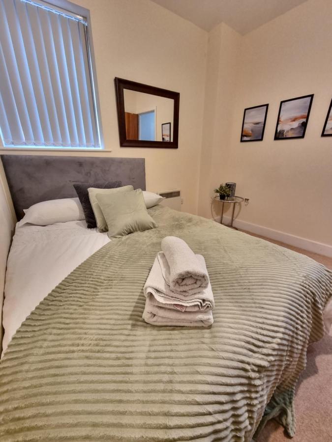 2 Bedroom - City Centre Location - Perfect For Family'S Bradford  Dış mekan fotoğraf